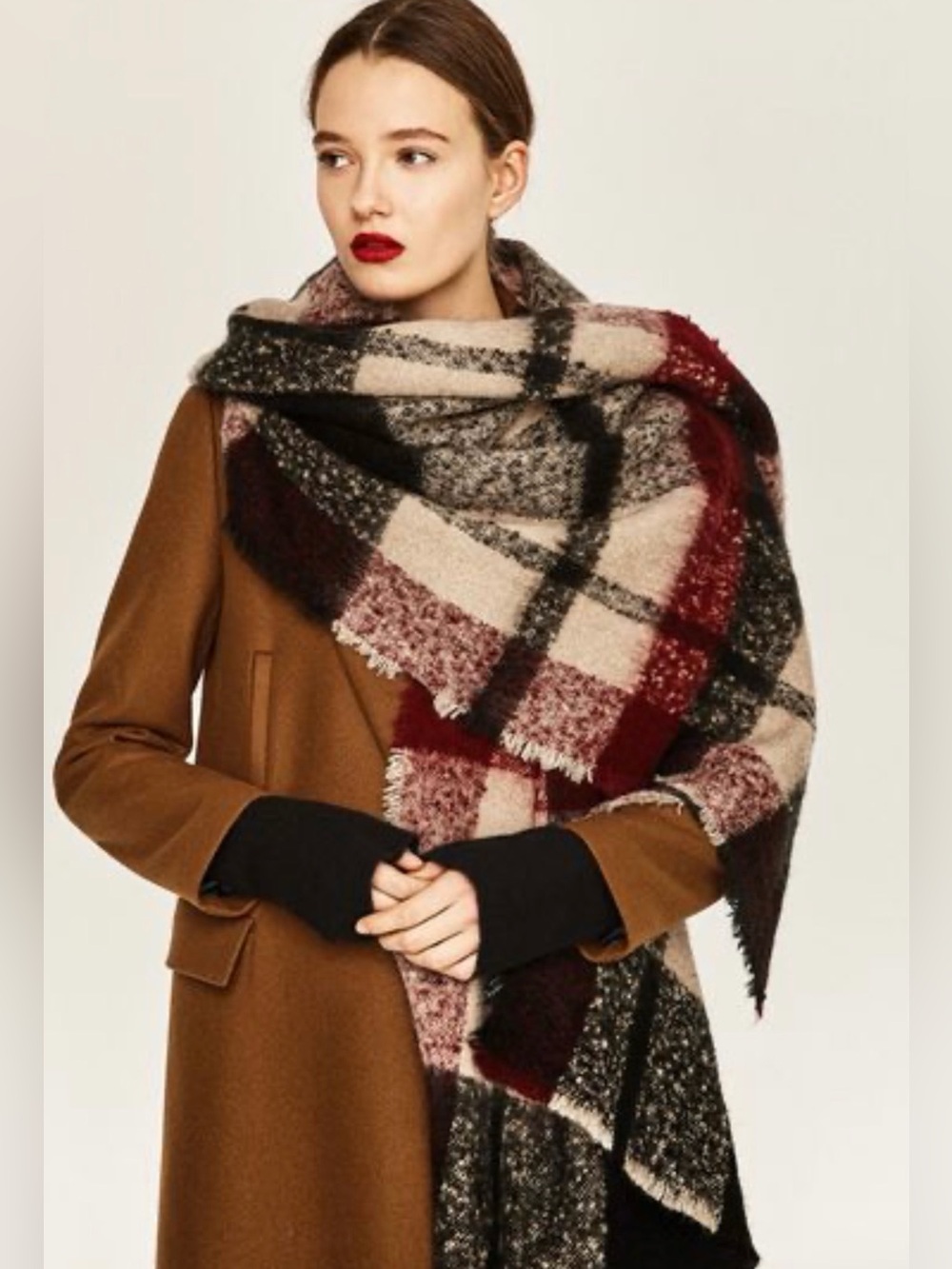 Zara Knit Throw Plaid Shawl Scarf.
